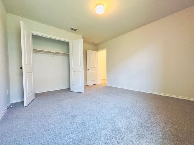Building Photo - Stunning Single Family Ranch in Aubrey!