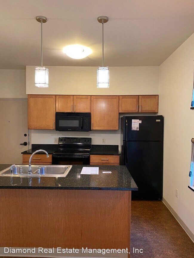 Building Photo - 1 br, 1 bath Apartment - 1000 SUNSET 1000 ...