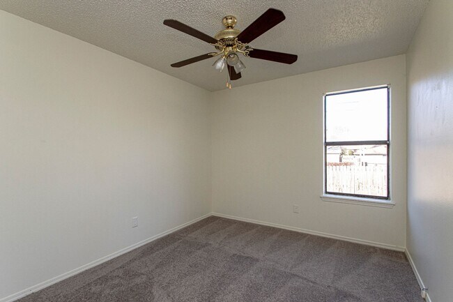 Building Photo - 1525 Northwick Ct