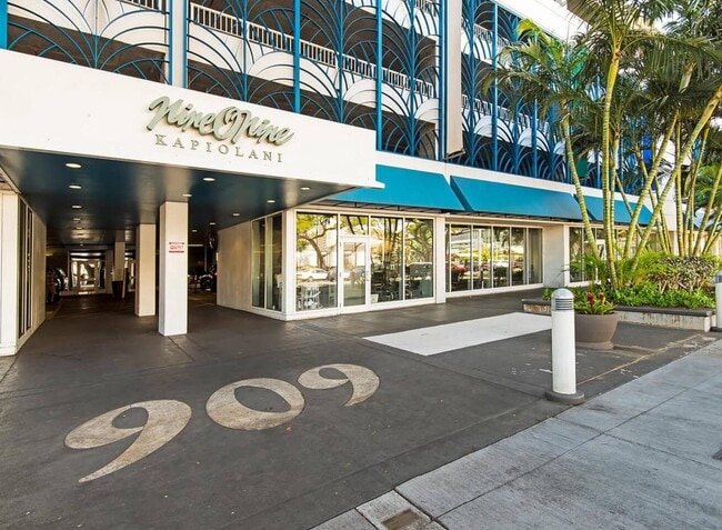 Building Photo - 909 Kapiolani Blvd