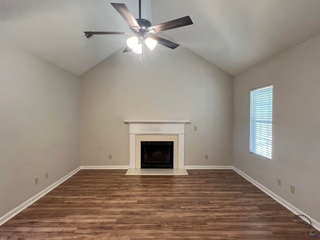 Building Photo - 536 Loblolly Ln