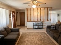 Building Photo - Lovely & Spacious 3 Bedroom, 2.5 Bath Home Ranch-Style Home with 2 car Attached Garage in SE Love...