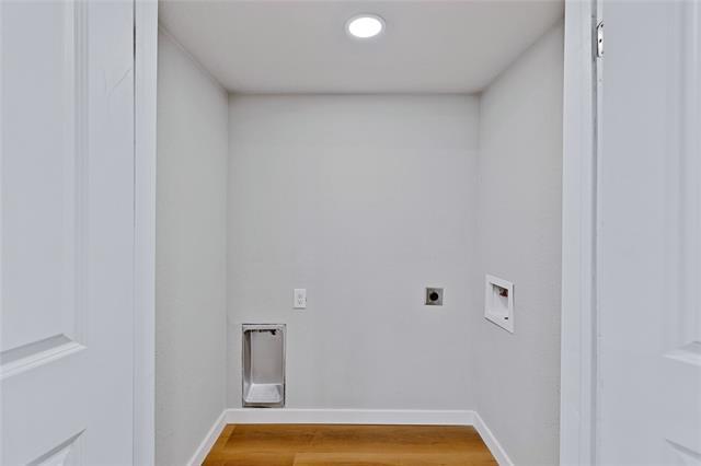 Building Photo - 717 Bonham St