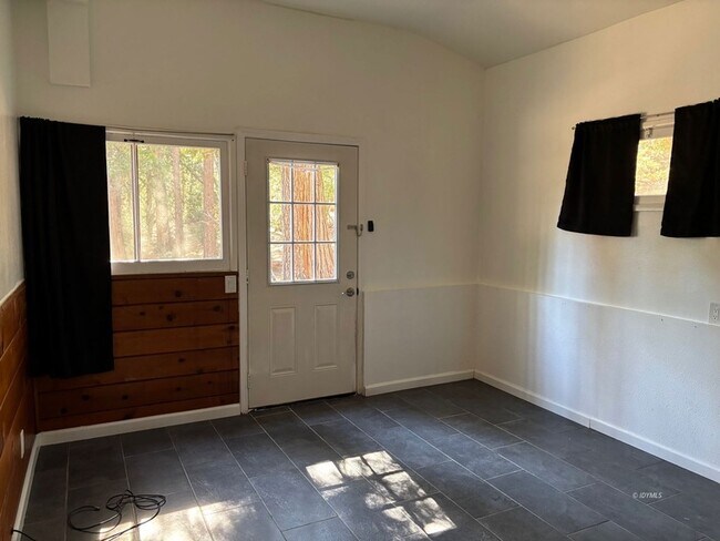 Building Photo - 26455 Delano Dr