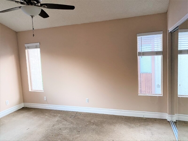 Building Photo - 139 Avenida Miramar