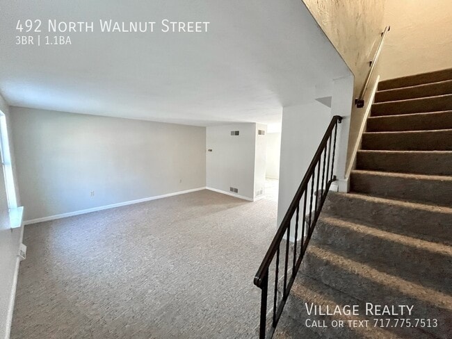 Building Photo - 492 N Walnut St