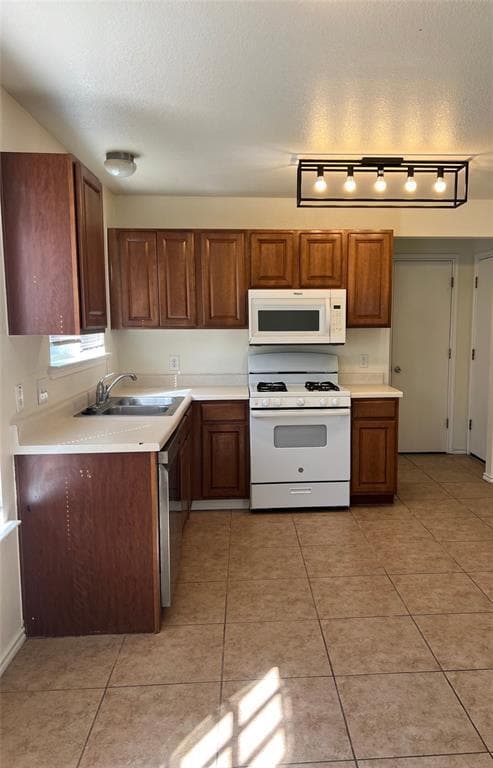 Building Photo - 1209 Amberwood Loop