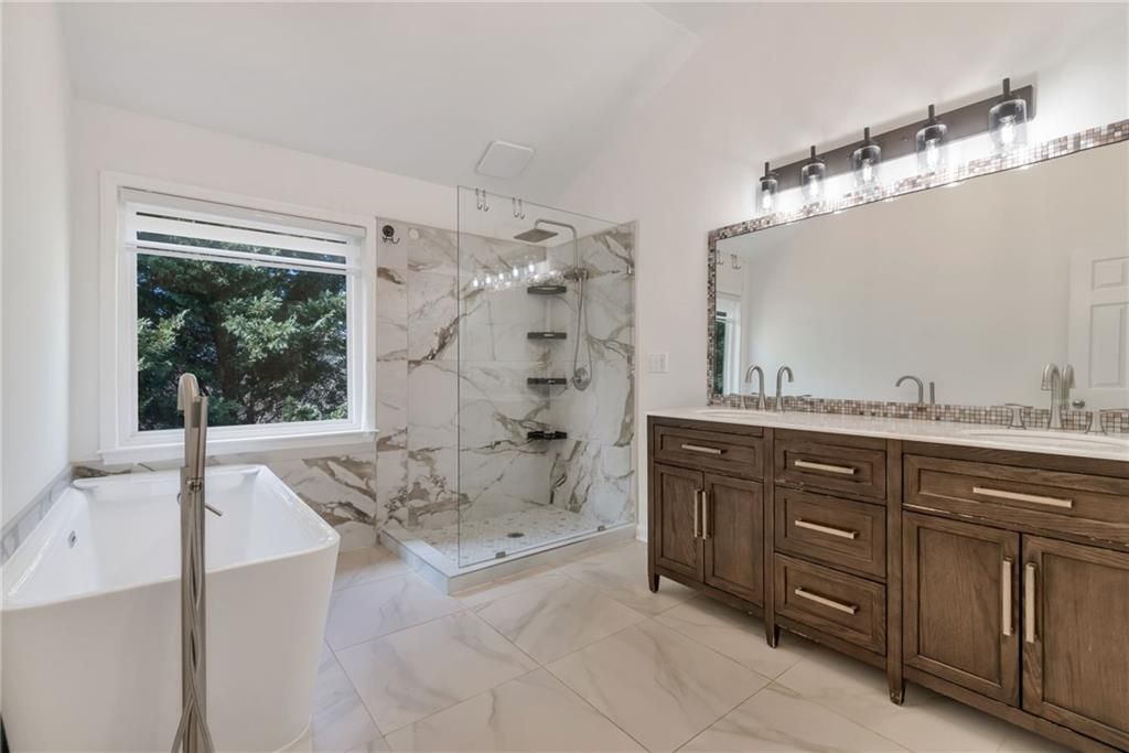 Building Photo - 1649 Emory Pl Dr NE