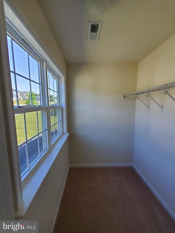 Building Photo - 233 Kanter Dr