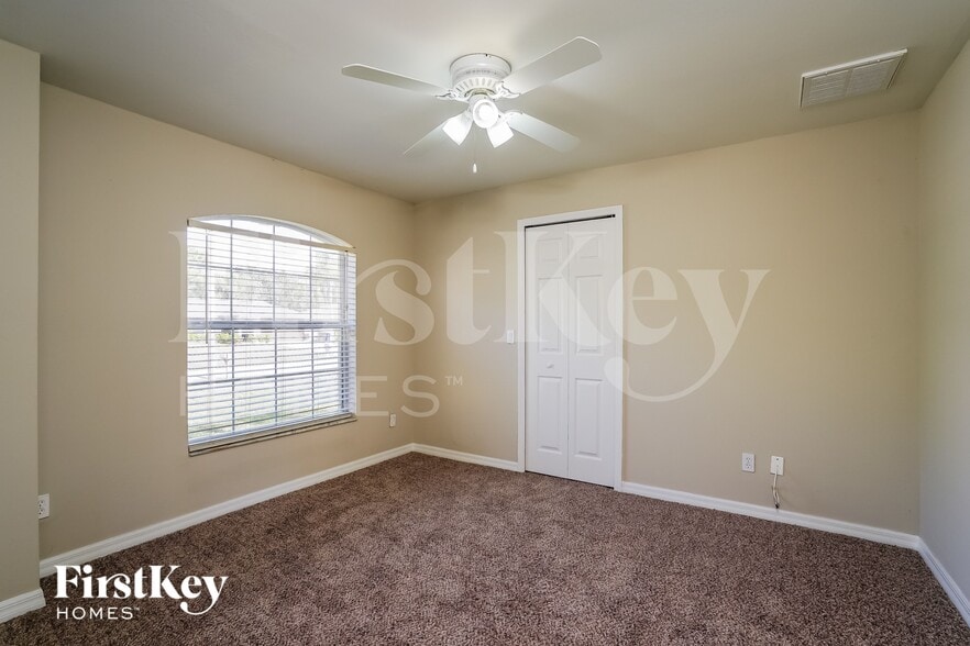 Building Photo - 3919 3rd St W