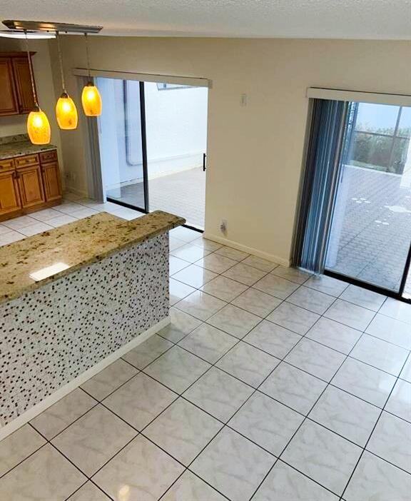 Building Photo - 3094 Bermwood Ln