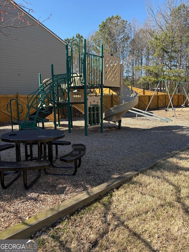 Building Photo - 6125 Crested Moss Dr
