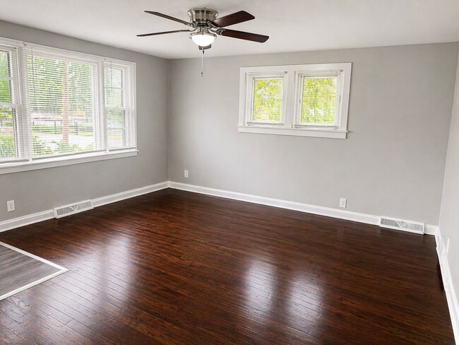 Building Photo - 2924 Farrow Ave