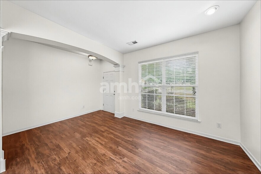 Building Photo - 169 Autry Ave