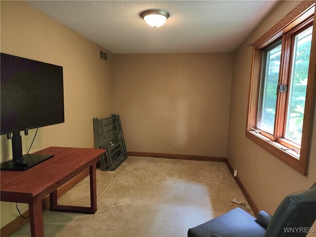 Building Photo - 36 Braunview Way