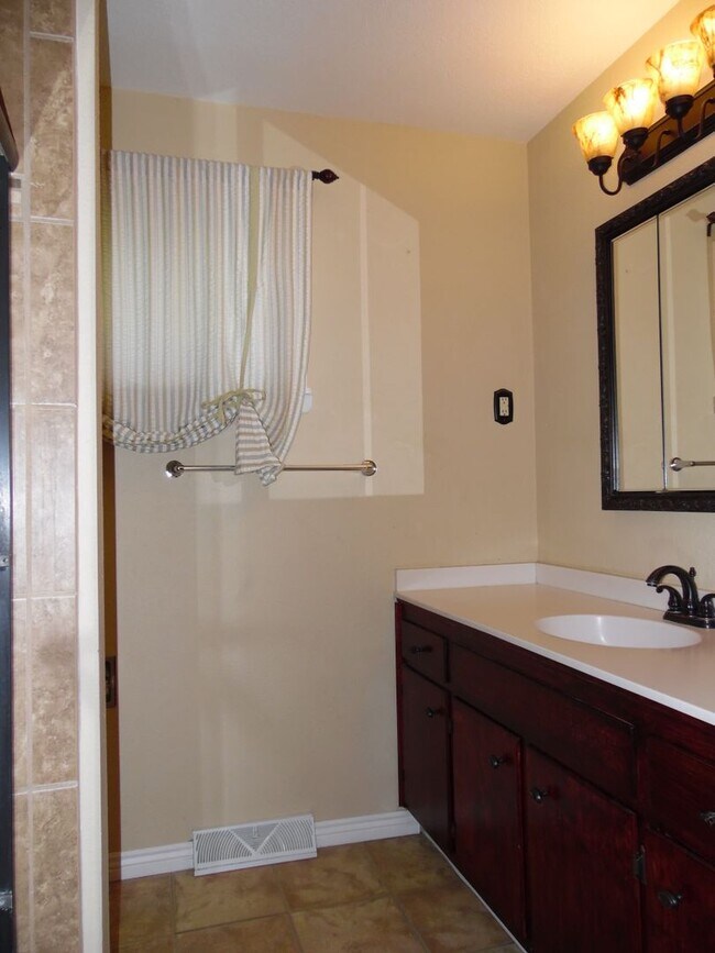 Building Photo - 7001 Windsor Blvd