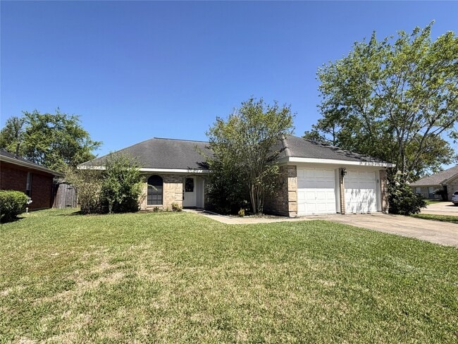 Building Photo - 4035 Lotus Dr