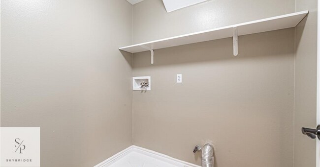 Building Photo - 11352 Renaissance Way