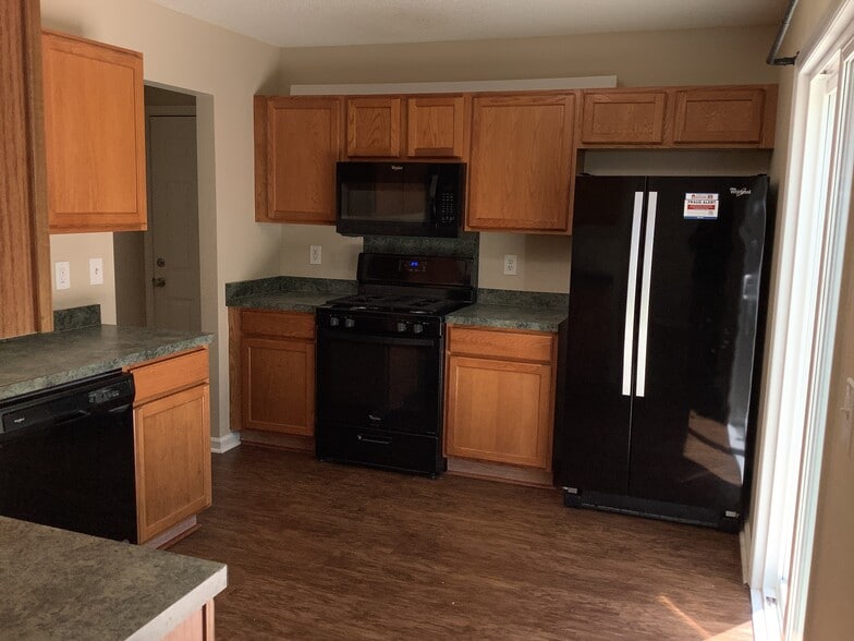 Building Photo - 7269 Sweet Grass Blvd