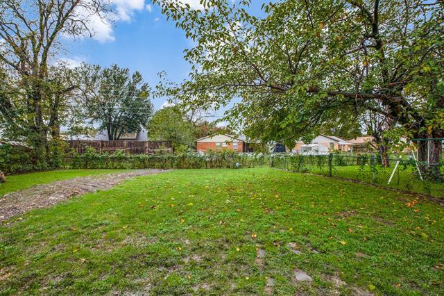 Building Photo - 203 N Forest Crest Dr