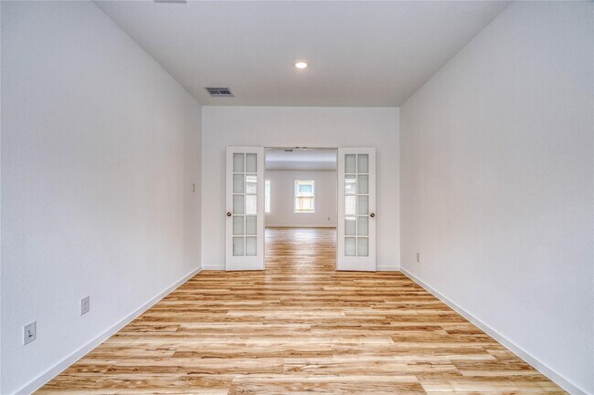 Building Photo - 5310 Still Mdw Ln