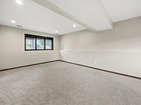 Building Photo - Charming 4-Bedroom Home in Waconia with Spacious 2,140 Sq Ft Living Space!