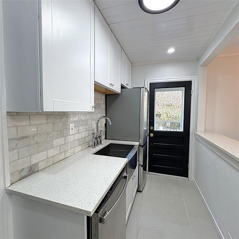 Building Photo - 6035 Morningside Ave