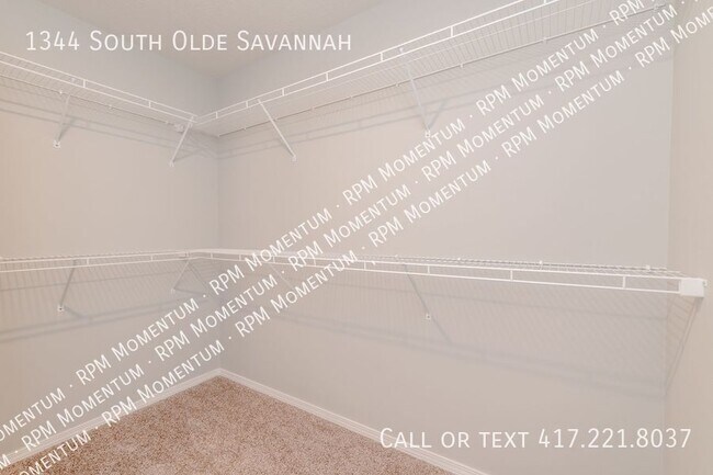 Building Photo - 1344 S Olde Savannah Ave
