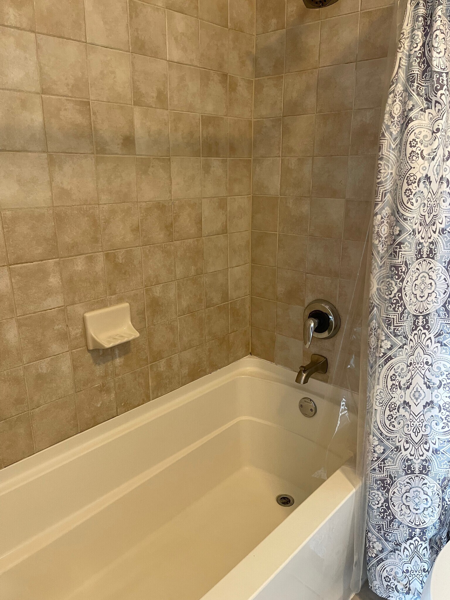 Tub - 6506 America Blvd