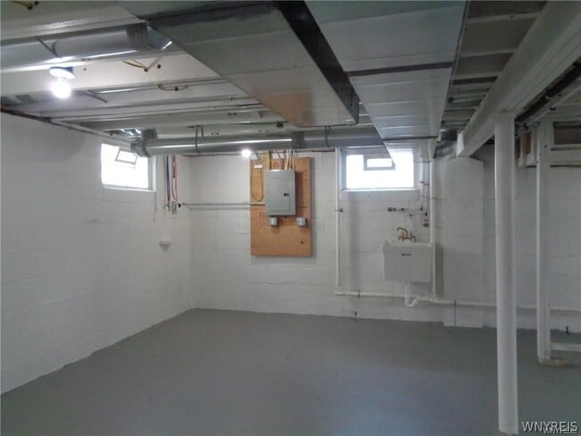 Building Photo - 4563 Union Rd