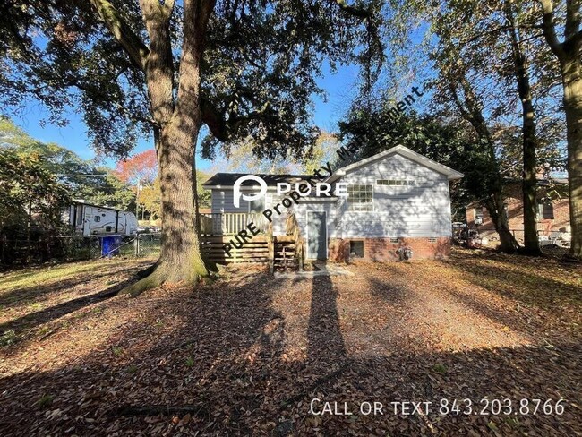 Primary Photo - Charming 3 bedroom, 1 bathroom Home in Nor...