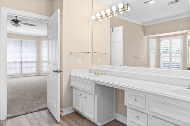 Building Photo - 19018 Polo Meadow Dr