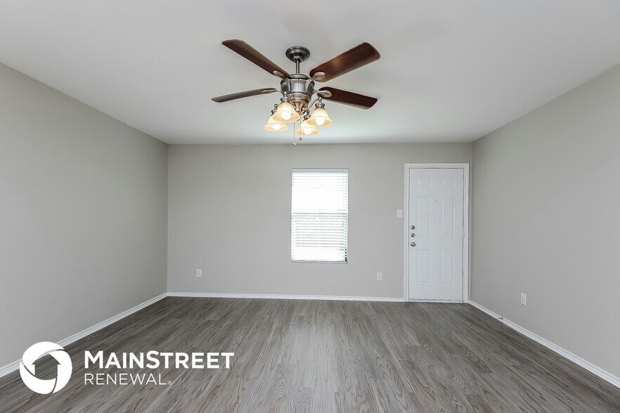 Building Photo - 9013 Cheswick Dr