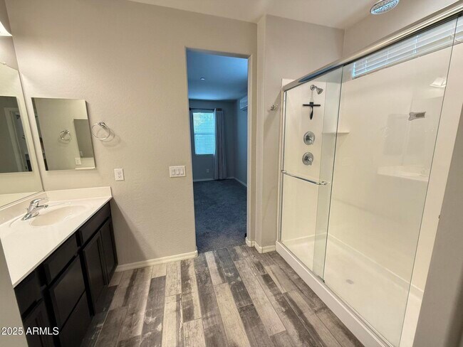 Building Photo - 21217 W Granada Rd