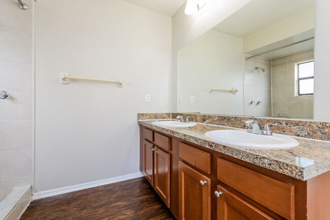 Building Photo - 13417 Utah Woods Ct