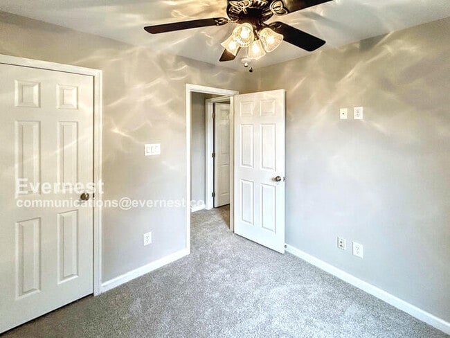 Building Photo - 125 Colter Dr