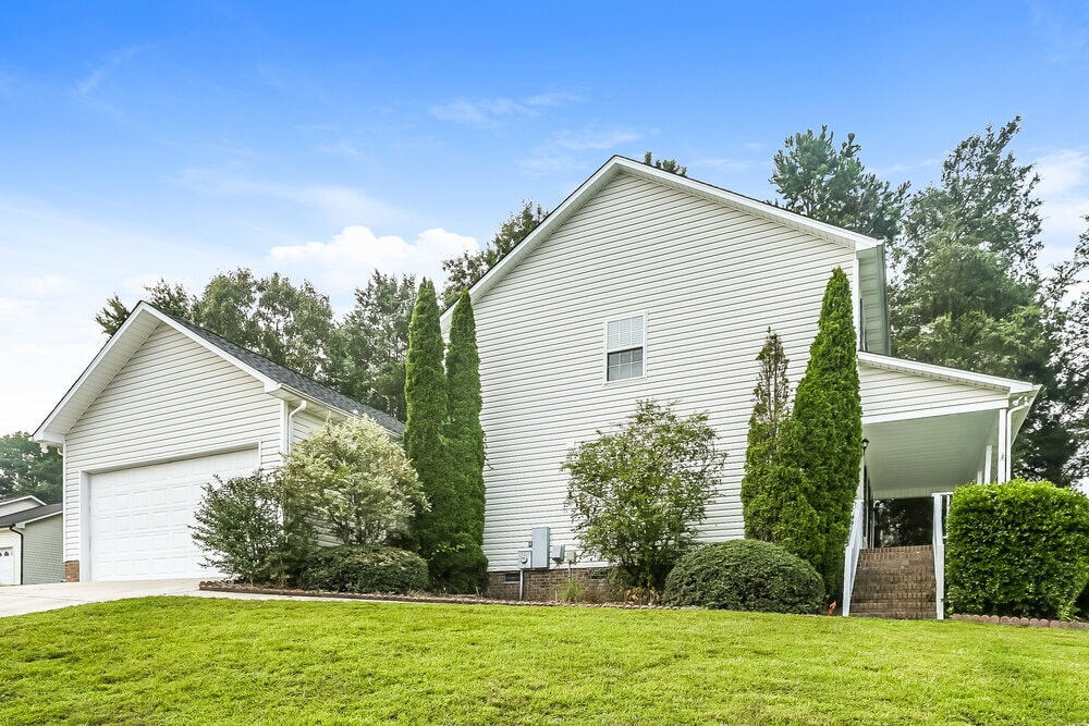 Building Photo - 1219 Piney Church Rd