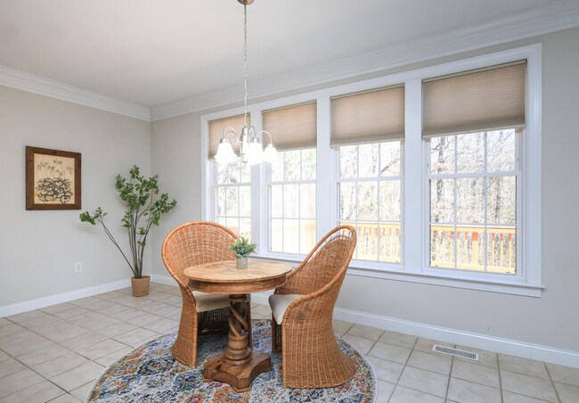 Building Photo - 8417 Henderson Rd