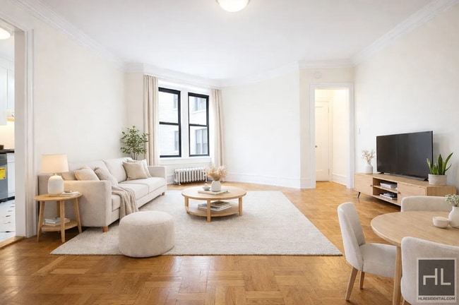 Building Photo - 55 W 55th St