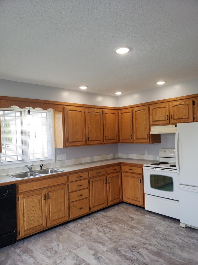 Building Photo - 509 Union St