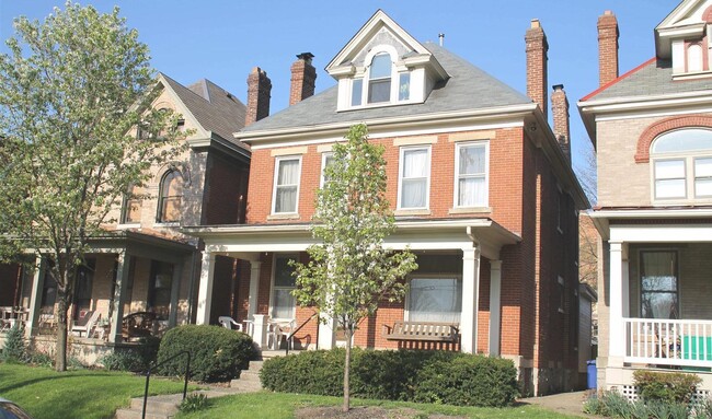 Primary Photo - 629 Dennison Ave
