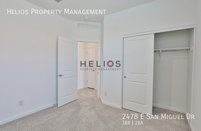 Building Photo - 2478 E San Miguel Dr