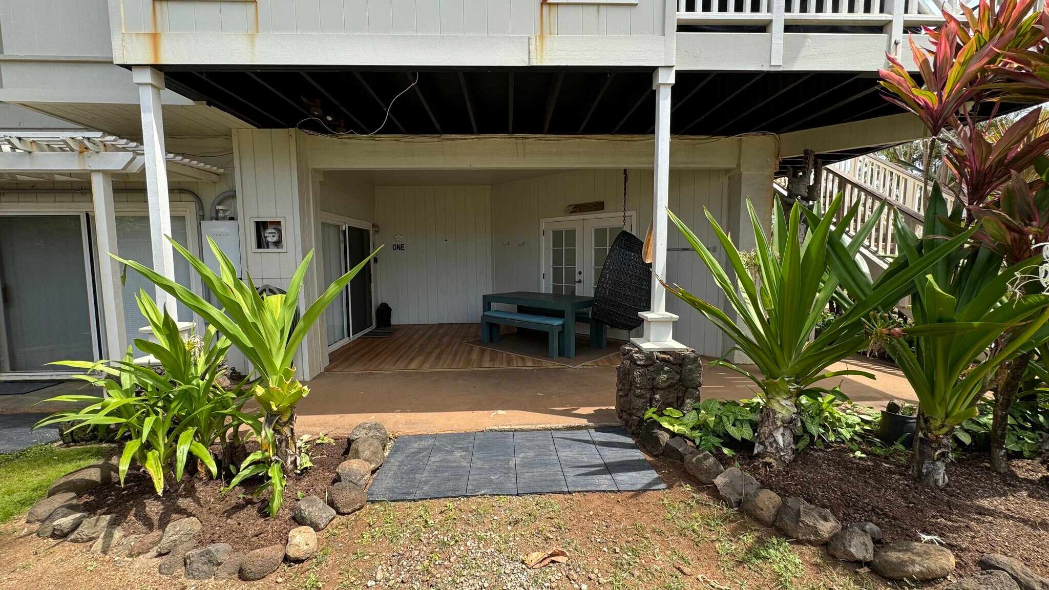 Building Photo - 4695 Aliomanu Rd