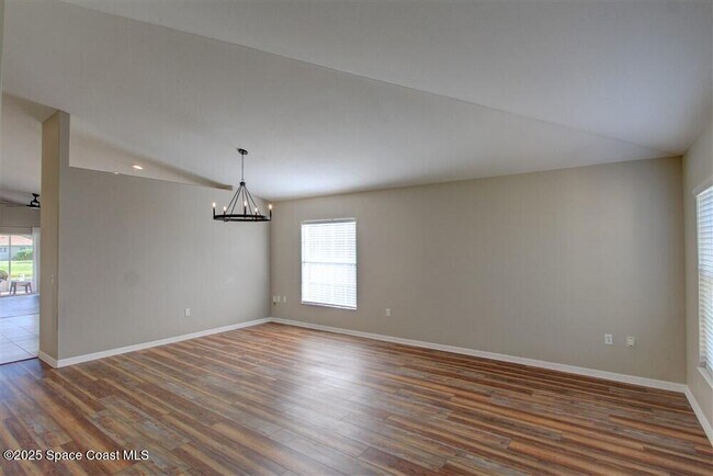 Building Photo - 4141 Chardonnay Dr