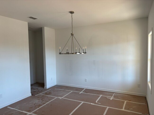 Building Photo - 5413 Hardgrove Wy