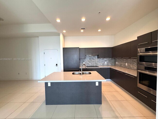 Building Photo - Northwest 107th Avenue, Doral, FL 33178 - 2 BR 2 BA condo