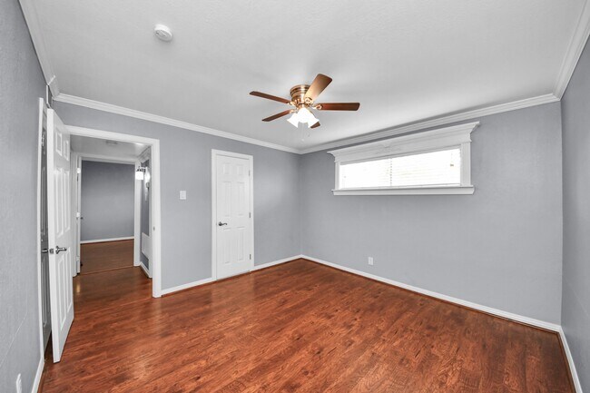 Building Photo - 1529 Wirt Rd