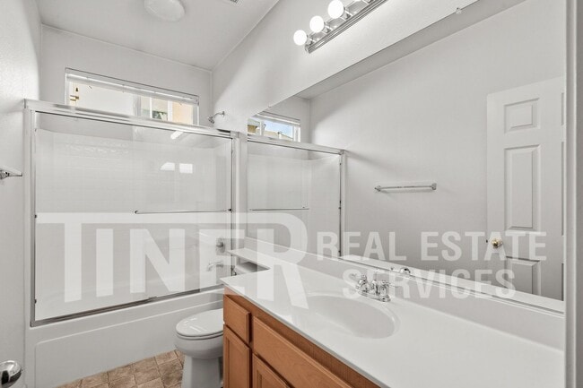 Building Photo - 7449 Thalia Ct