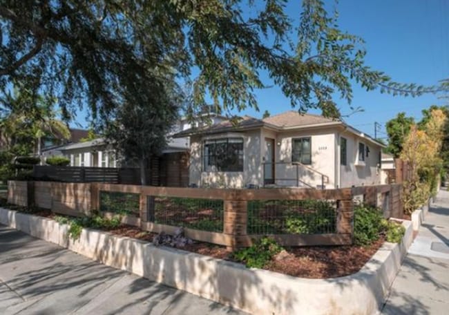 Building Photo - COMPLETELY REMODELED 2 BEDROOM 2 BATH HOUSE