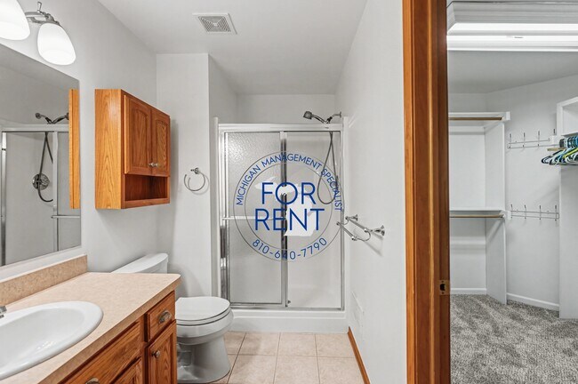 Building Photo - 3175 Rotterdam Dr